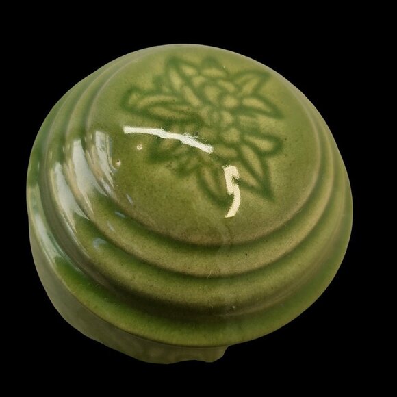 70s Max Factor Covered Ceramic Container Jar for Khara Fantasy Milk Bath Green - Picture 2 of 7